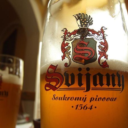 Hnizdo Snu Hotel Hradec Králové Buitenkant foto